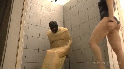 Mistress Gaia – Latex Shower Punishmentsion