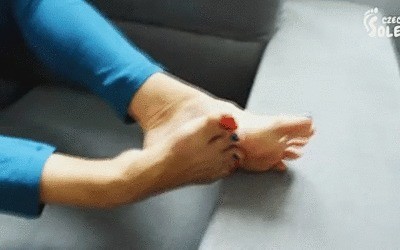 Dame Slave Gets Humiliated And Is Worship Mistress’s Feet